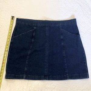 Boden US20/22R denim skirt